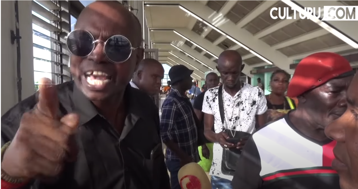 Een woedende Surinaamse burger