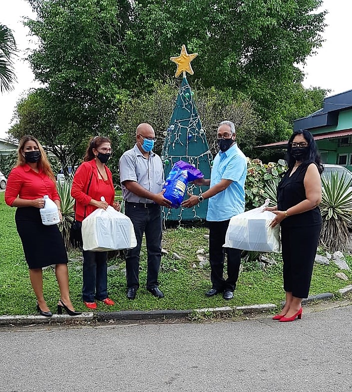 VHP doneert aan Huize Ashiana