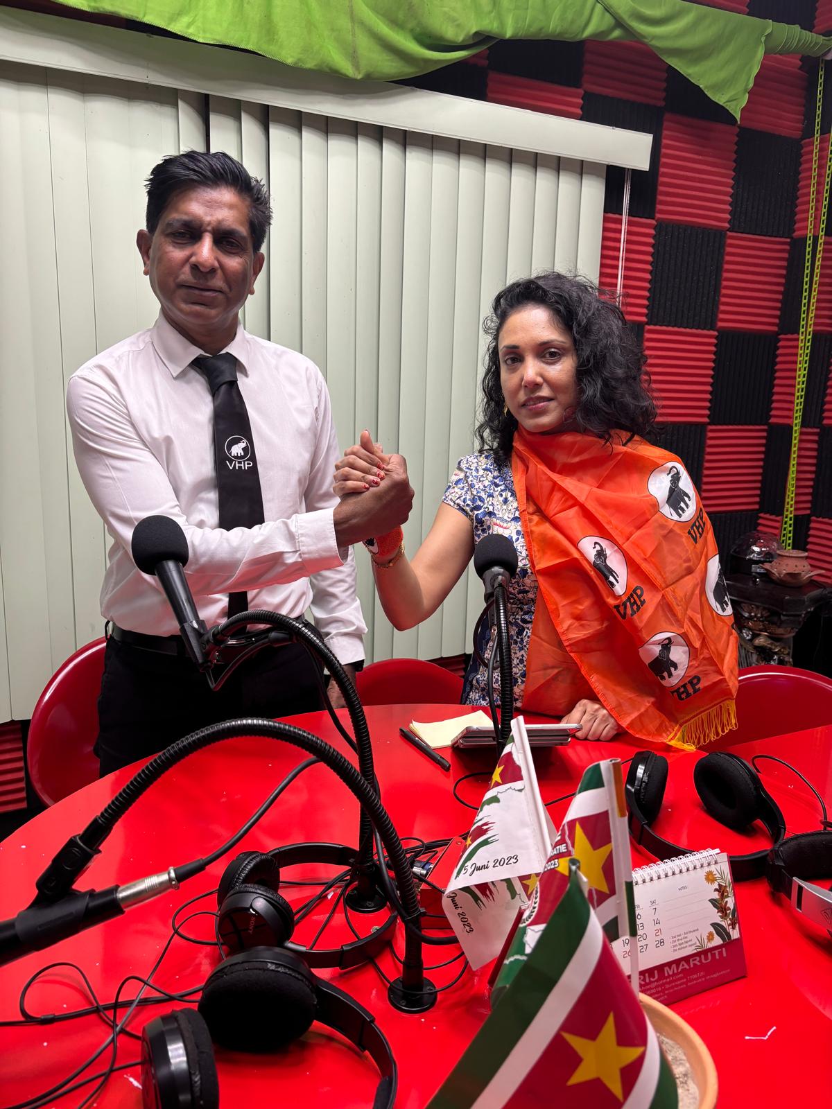 Interview over nalatenschap oud president Chan Santokhi bij Trishul Radio-Televisie